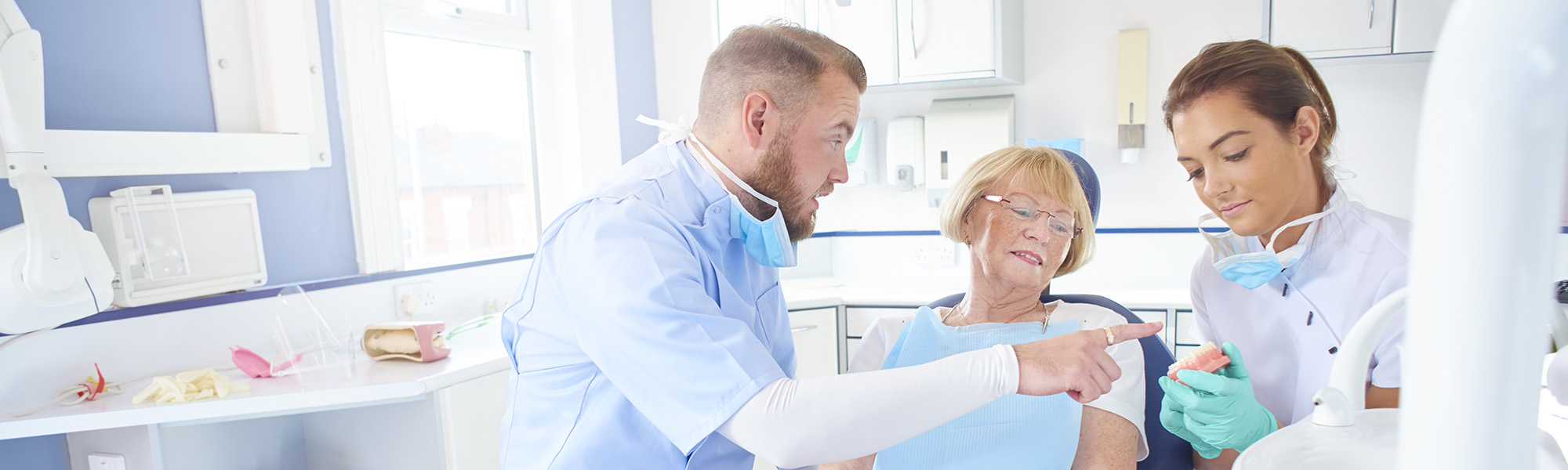 How the Dentist Can Help with Early Oral Cancer Detection